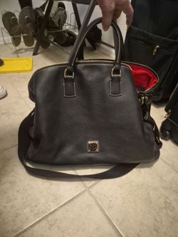 Dooney & Bourke /bag/travel bag/clutch