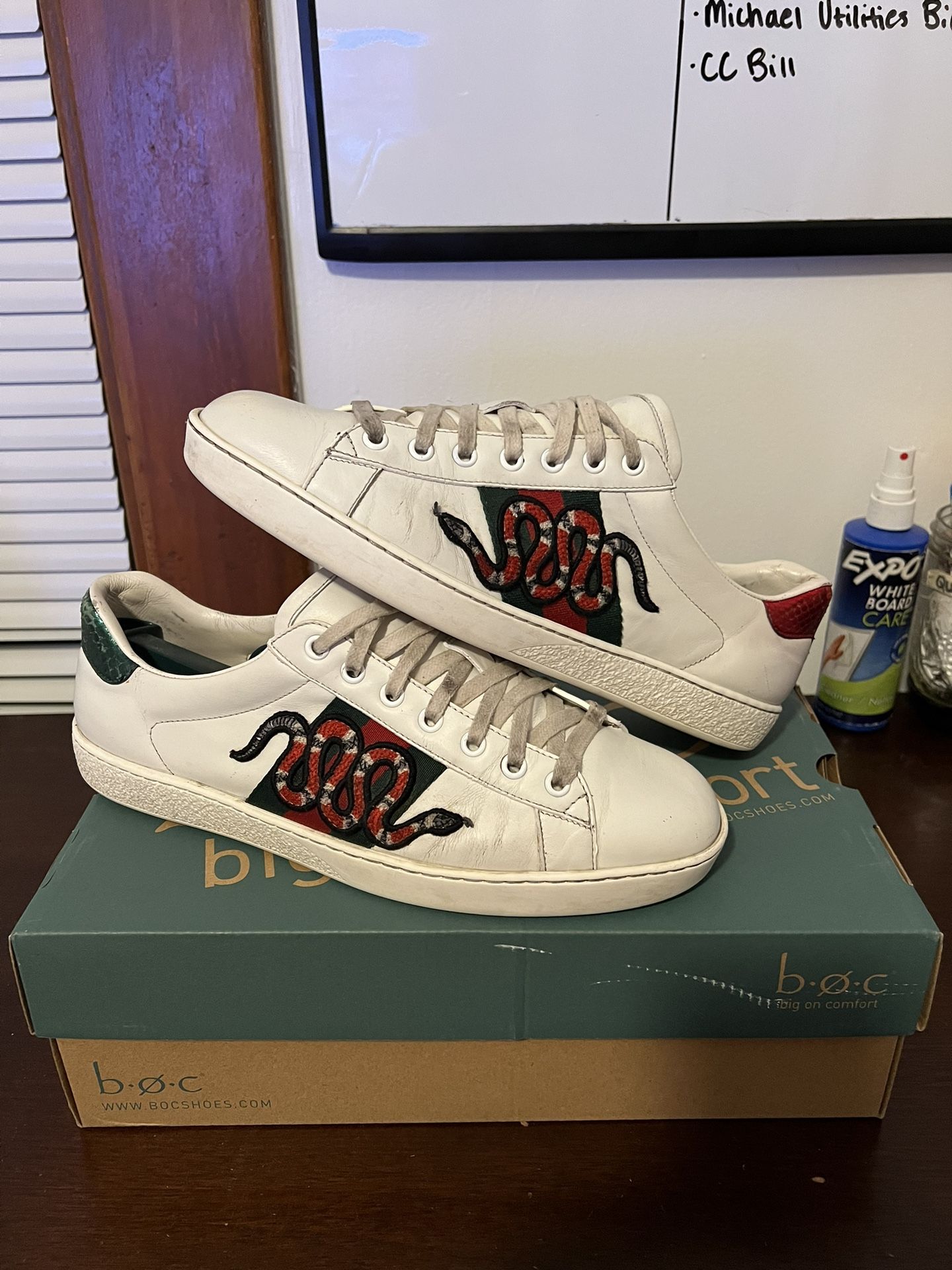 Gucci Ace Snake Embroidered Sneakers