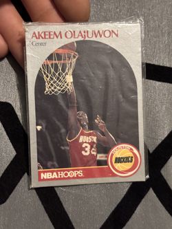 Akeem Olajuwon basketball card