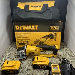 DEWALT 4-1/2” GRINDER 