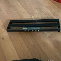 Snails small Pedalboard Power Supply