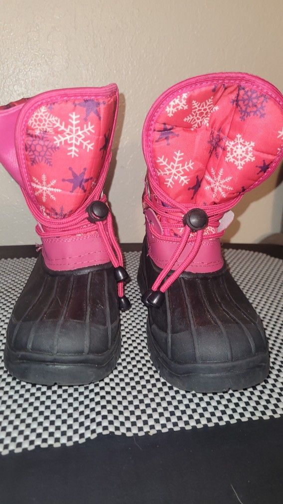 Girl's Snow Boots size3