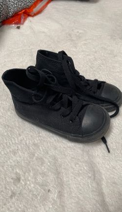 All black converse size 8