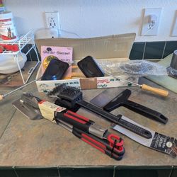 Outdoor grilling tools