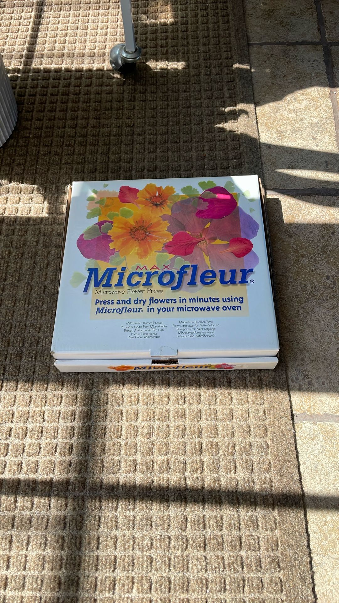 Microfleur Max Microwave Flower Press