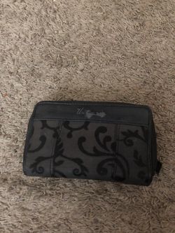 Thirty One double sided zippered wallet
