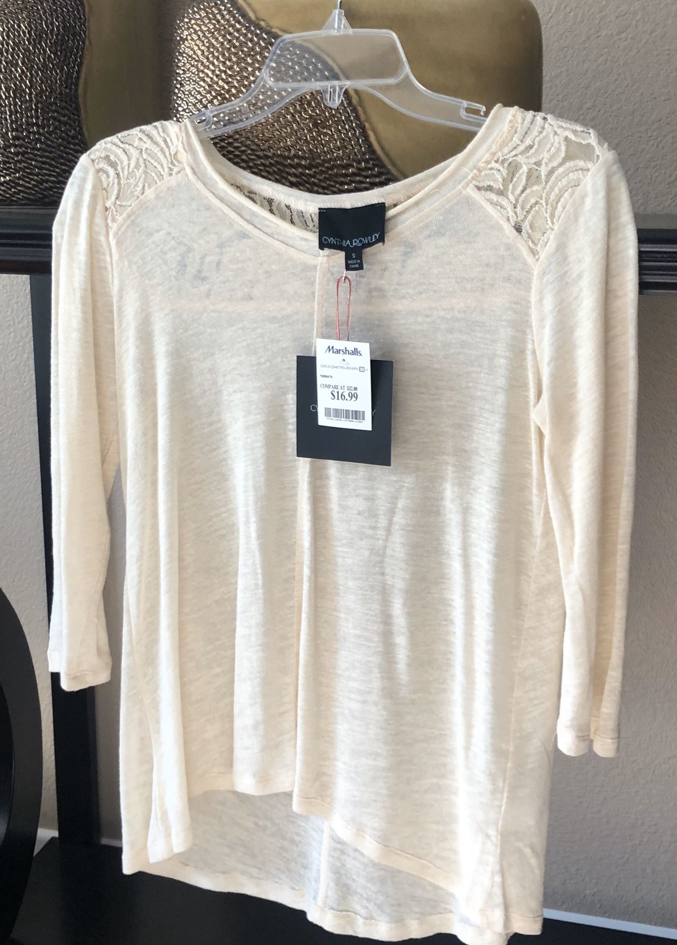 Cynthia Rowley long Sleeve Tunic never worn great lace details