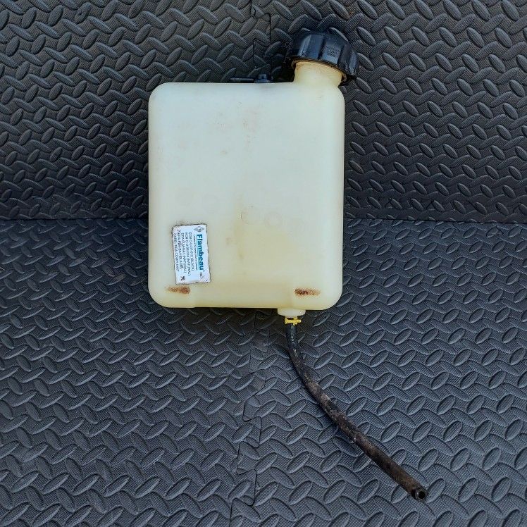 TROY BILT MTD POULAN CRAFTMAN 1.36 GAL. FUEL GAS TANK WITH CAP & VENT