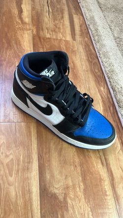 Air Jordan 1 Retro High OG Royal Toe