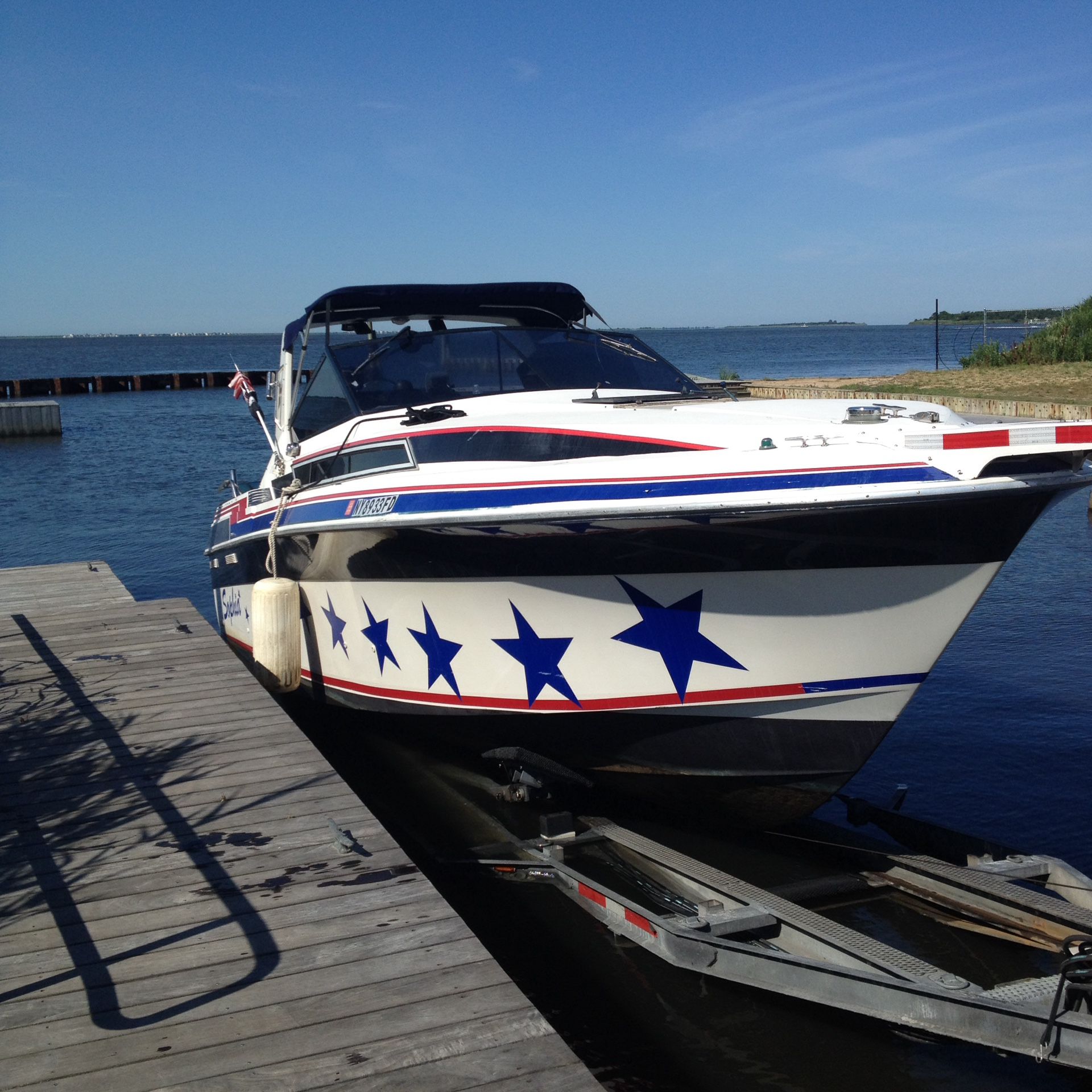 28' Wellcraft Monte Carlo 1988.twin 305 mercruiser I/0's with alpha one water in Lindenhurst ny and includes dockage for rest of season and