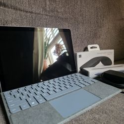 Microsoft Surface Go 3 Bundle