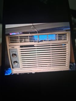 Arctic  Window Air Conditioner Unit