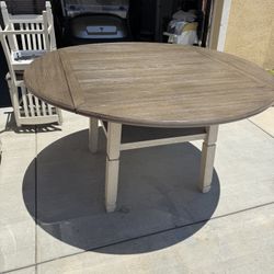 Dinning Table With Chairs