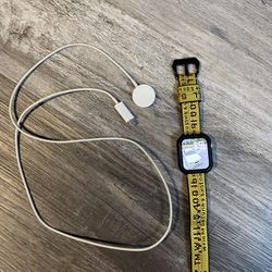 Apple Watch SE Cellular 