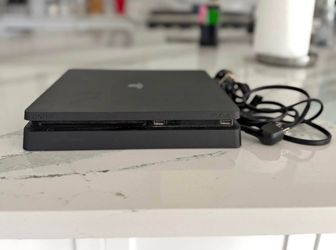 Sony PS4 Slim Console