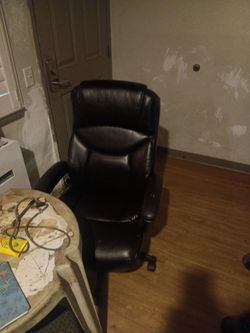 Leather chair in good condition