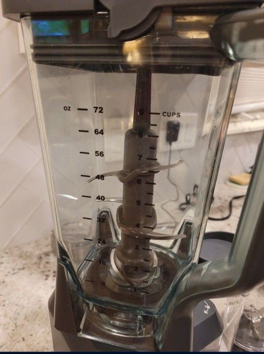 Ninja Professional Blender With 2 Nutri Ninja Smoothie Cups