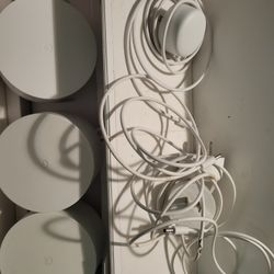 Google Home WiFi 3 Puck System (1 Cord Damaged As Pictured)