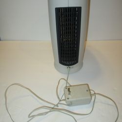 The Sharper Image Ionic Breeze Tabletop Electronic Propulsion Silent Air Purifier

Model: SI719
