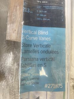 Tres paquetes de cortineros Nuevos $100 X Los tres 