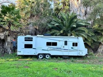 2004 Coachman Captiva light weight