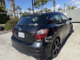2010 Toyota matrix D