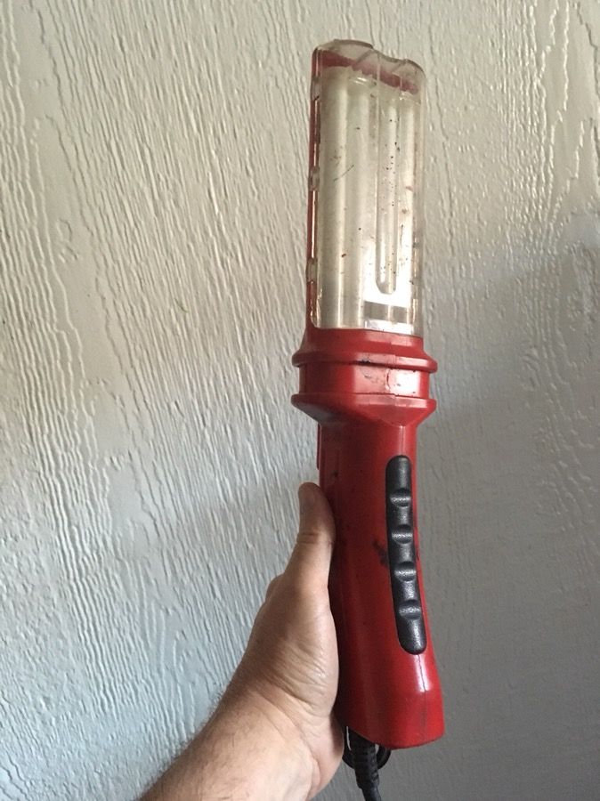 Craftsman fluorescent work light illumination, car, shop, hardtoget