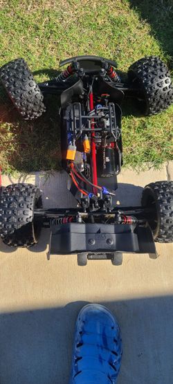 $475cash its new condition ARRMA Kraton RC Monster Truck