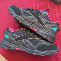 Reebok Women's size 5 running/walking shoes