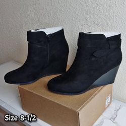Ankle Boots Black Color 