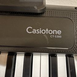 Casio Keyboard With Stand 