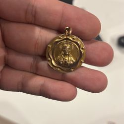 10k pendant 