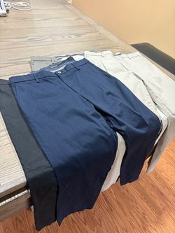Men’s 38 x 32 Dockers