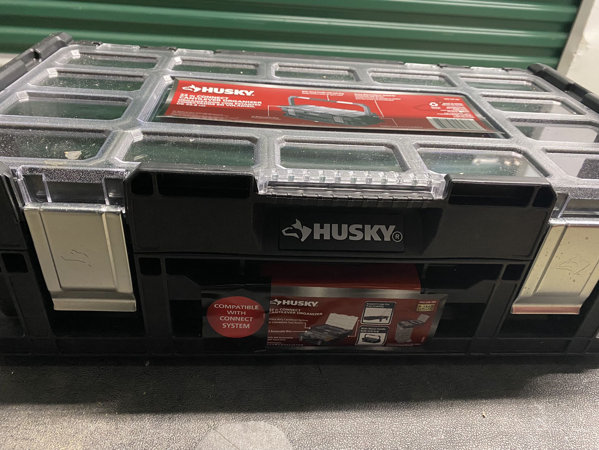 Husky 22 in connect cantilever organizer