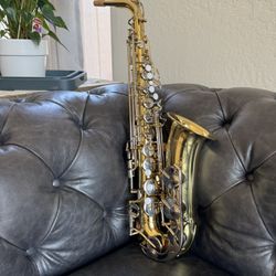 Yamaha Alto Saxophone ( Japan ) Like New Condition  