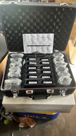 Williams Sound CHG 3512 With 12 Receivers.