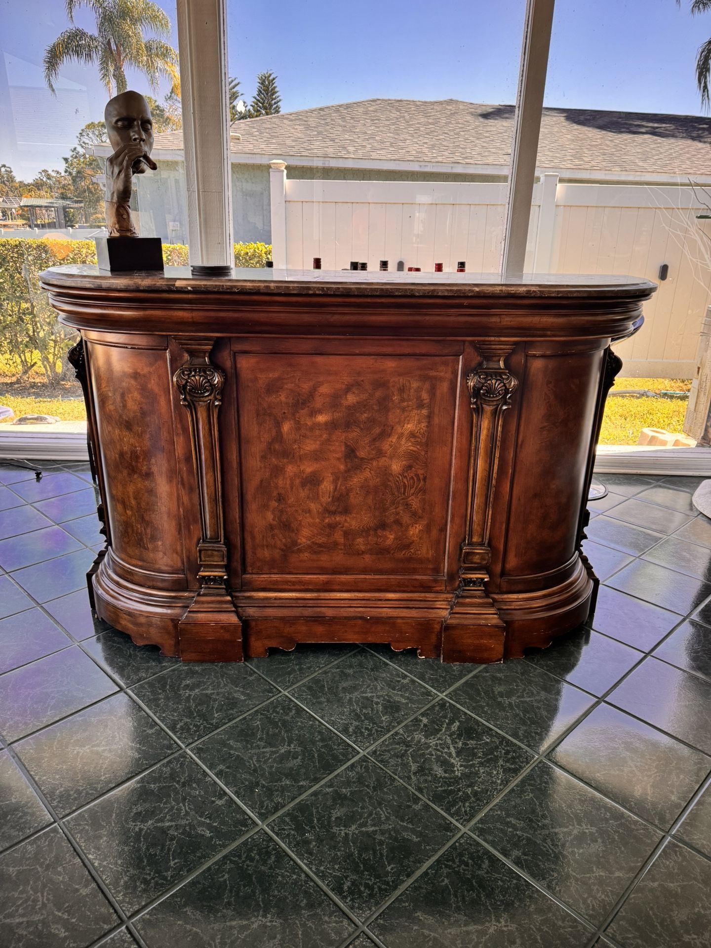 Elegant bar with Marble Top And Bar Stools