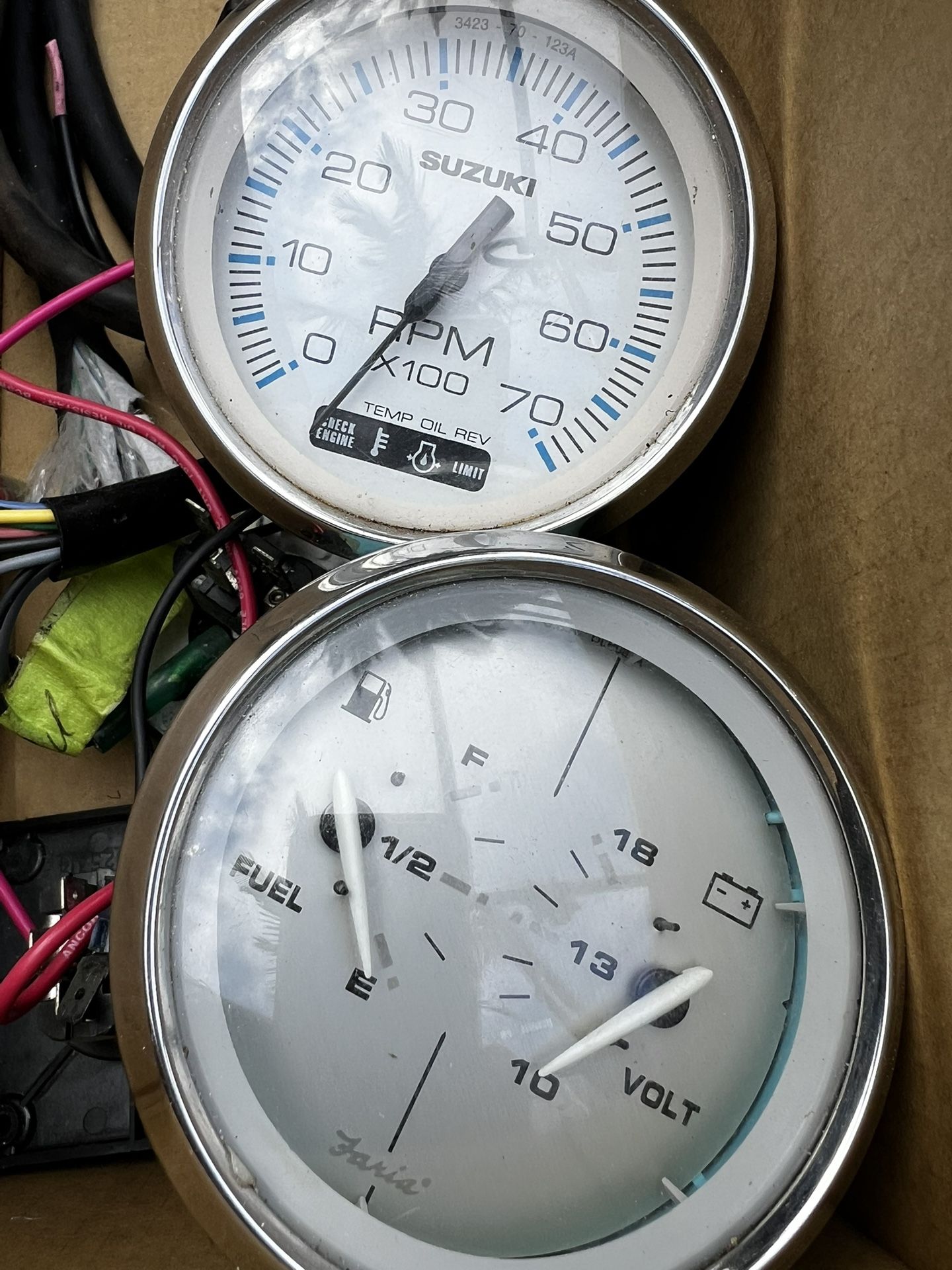 Suzuki Outboard Motor Gauges