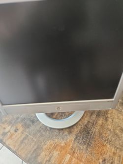 HP MONITOR