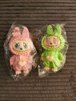 Labubu keychain