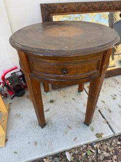 Ashley Furniture Glen Eagle End Table