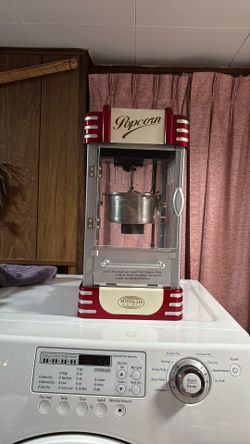 Nostalgia Popcorn Machine 