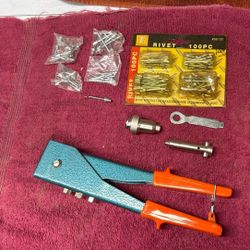 Rivet Tool With accessories and rivets