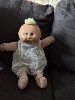 Cabbage Patch Doll Vintage 80s Baby Girl 