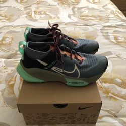 NIKE ZEGAMA TRAIL 