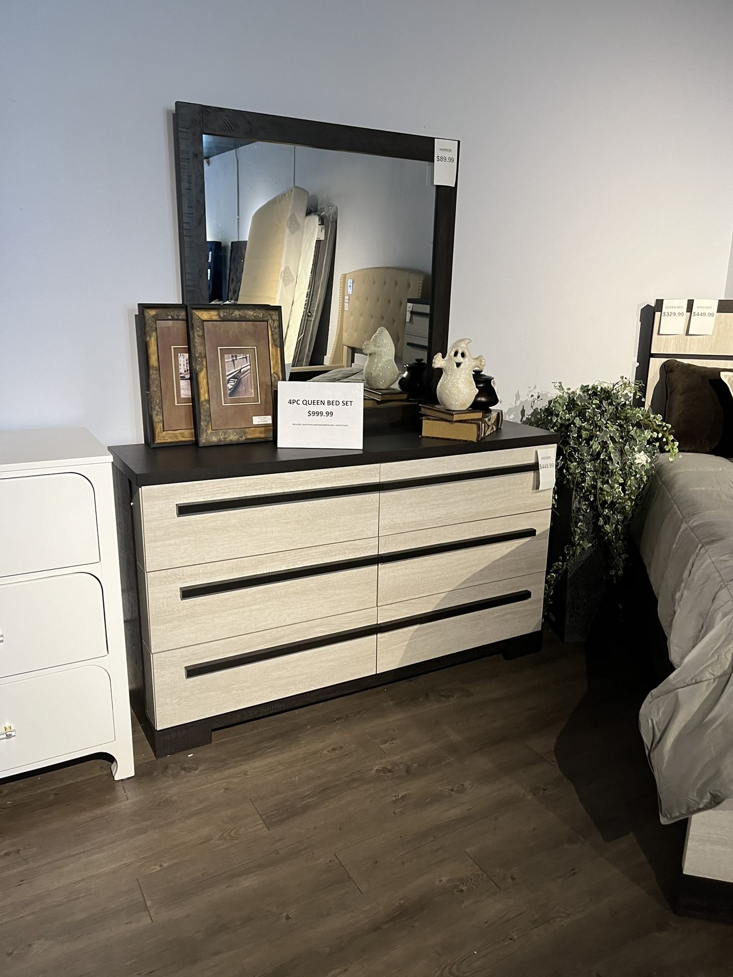 Queen Bed, Dresser, Mirror And Nightstand
