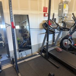 Cap Strength Squat Rack