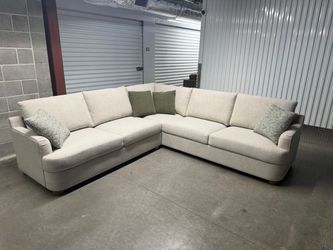 Brand New Costco Thomasville Sectional Sofa Couch- Delivery Available
