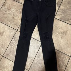 Women’s Levi’s size 30 skinny’s