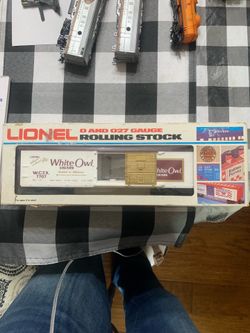 VINTAGE NOS LIONEL WHITE OWL BOX CAR